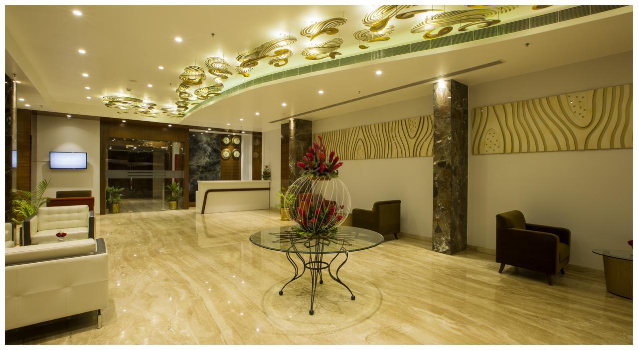 Tulip Inn Bangalore Exterior foto
